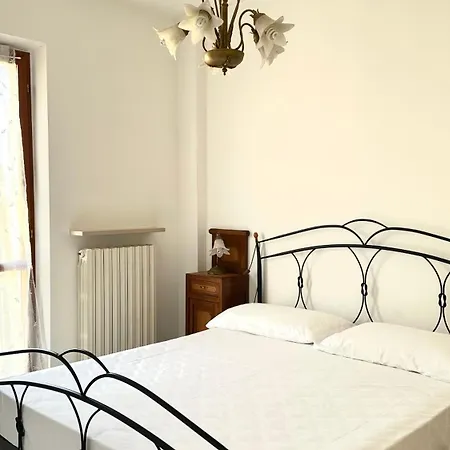 S256 - Sirolo, Comodo Trilocale In Centro Appartement Sirolo