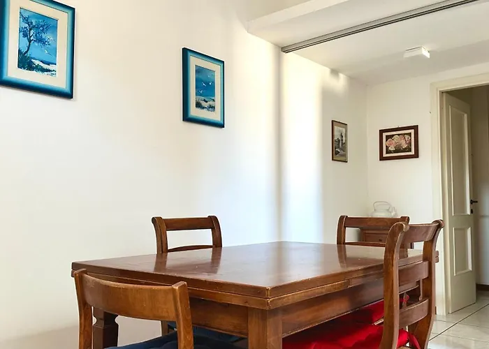 S256 - Sirolo, Comodo Trilocale In Centro *