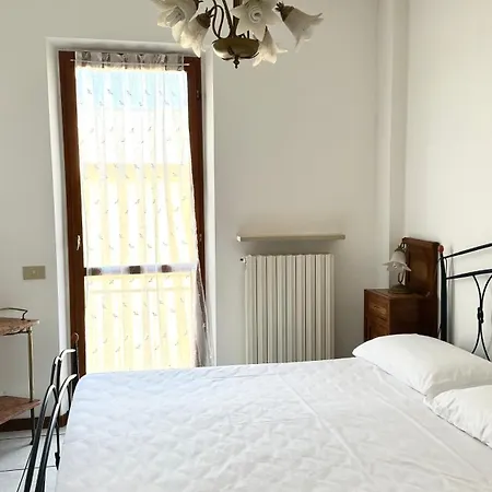 S256 - Sirolo, Comodo Trilocale In Centro * 锡罗洛