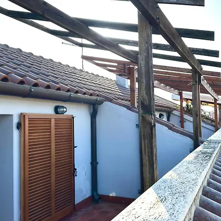 S256 - Sirolo, Comodo Trilocale In Centro